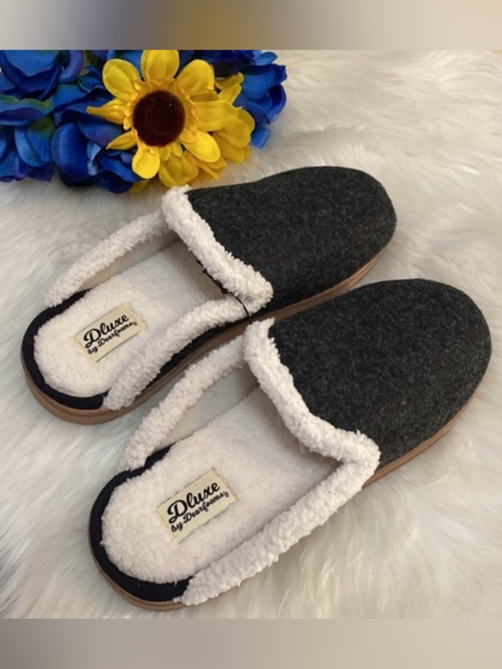 Dluxe Dearfoam Sherpa Interior Slip On Slippers Black Gray Cream Sz LG 9/10 NEW!